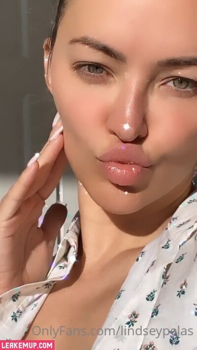 Lindsey Pelas Post #49