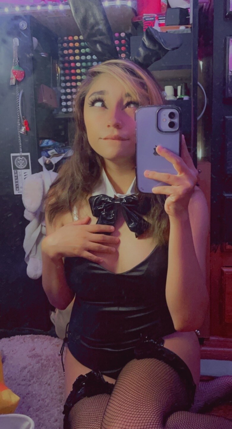 Abbxeh Photo #29