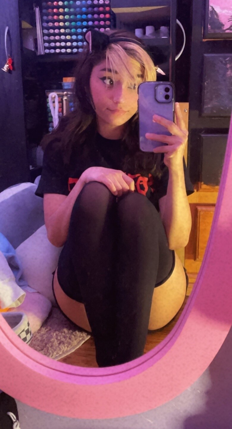 Abbxeh Photo #30