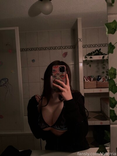 Jadeyanh Photo #11