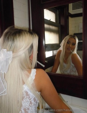 Tana Mongeau Photo #290