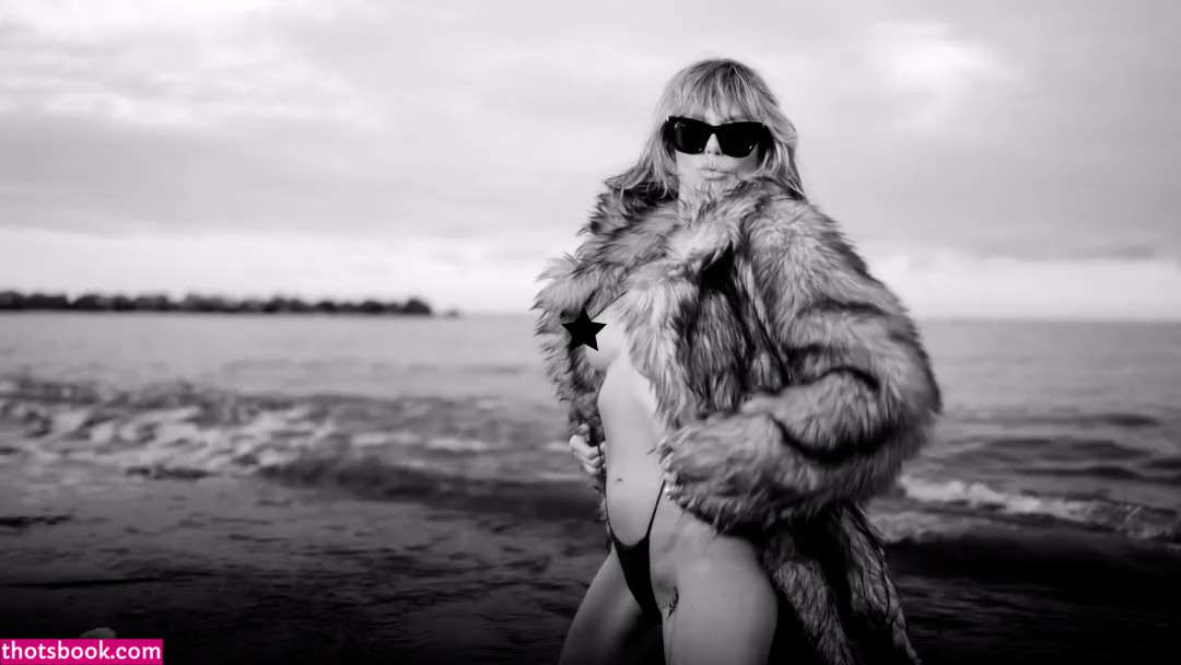 Heidi Klum Photo #70