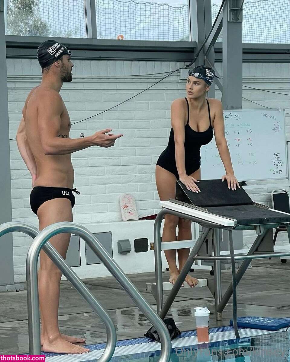 Kinsey Wolanski Photo #82