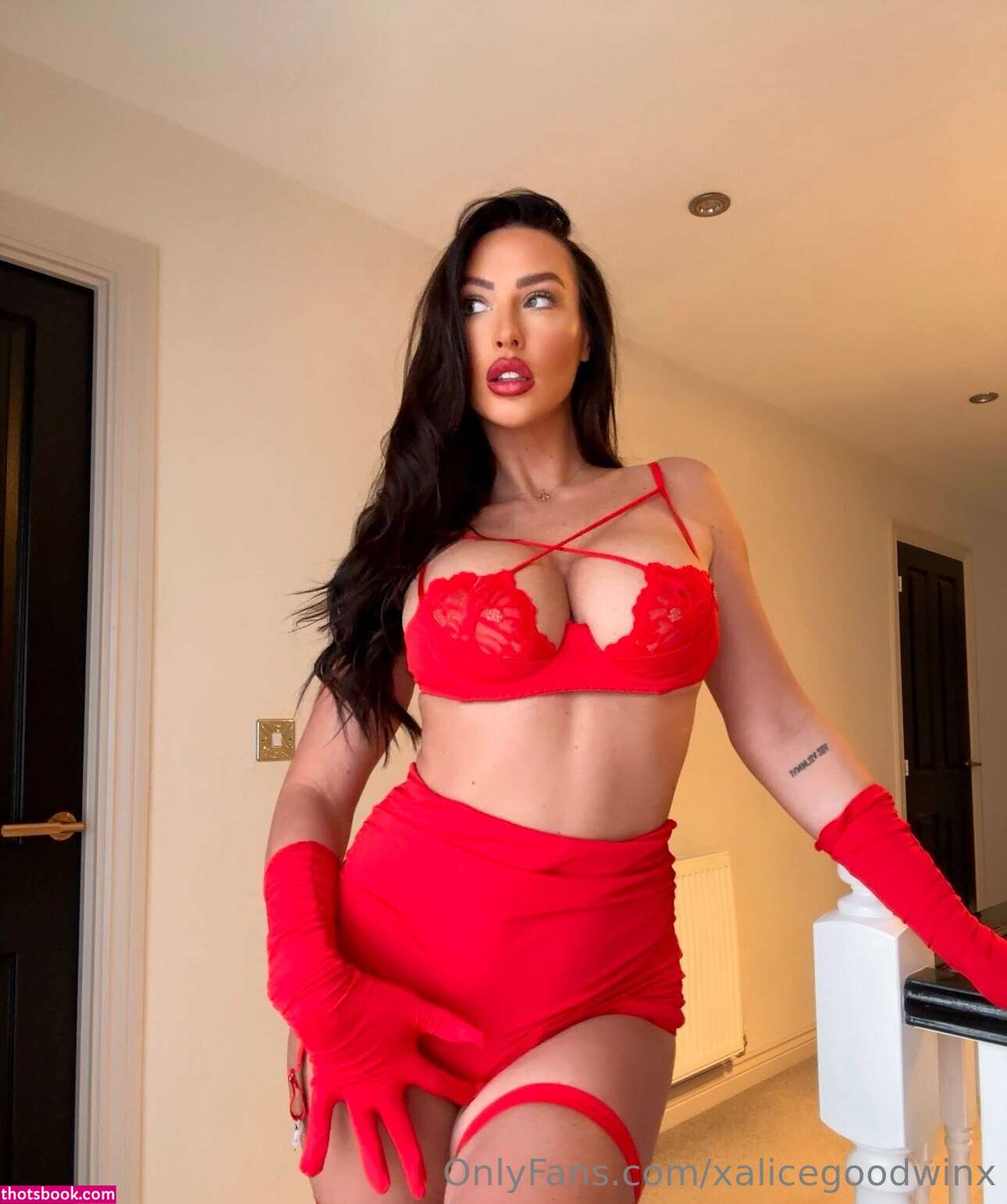 Alice Goodwin Photo #387