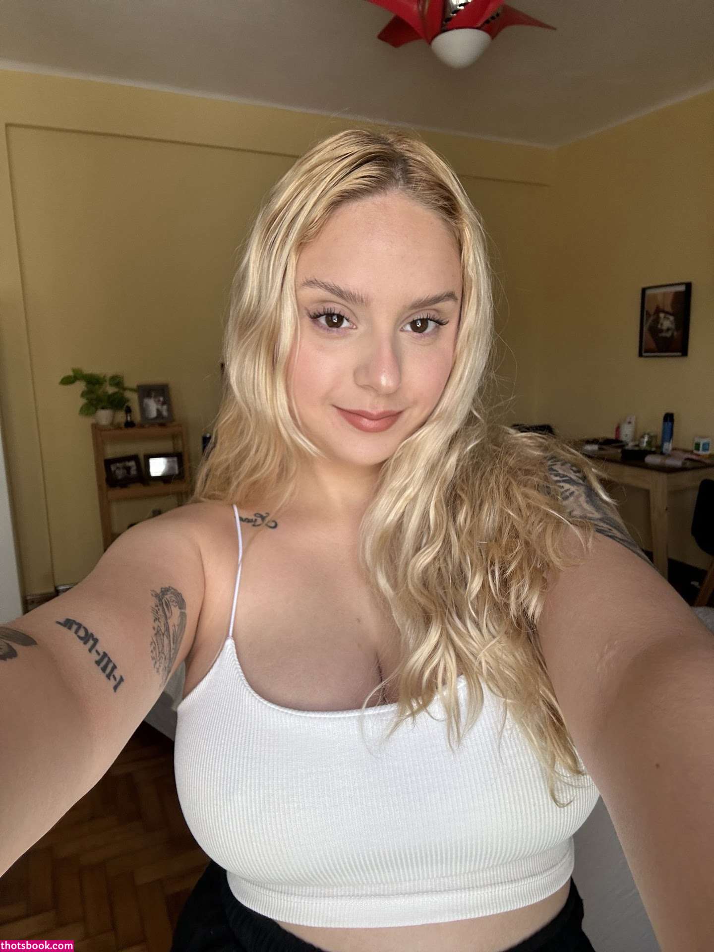 amycutiee Photo #1