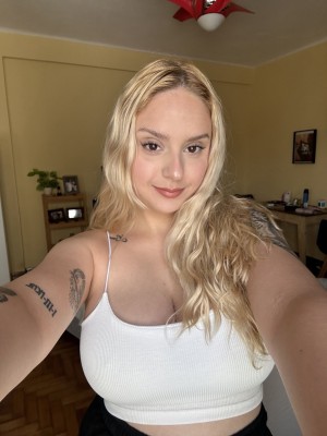 amycutiee Photo #1