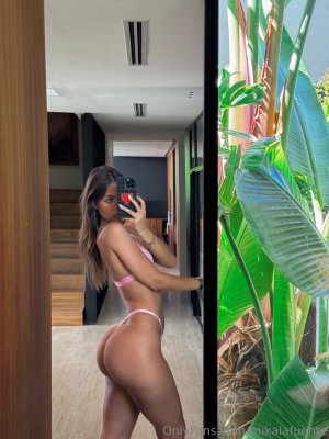 Mikaela Lafuente Photo #1938