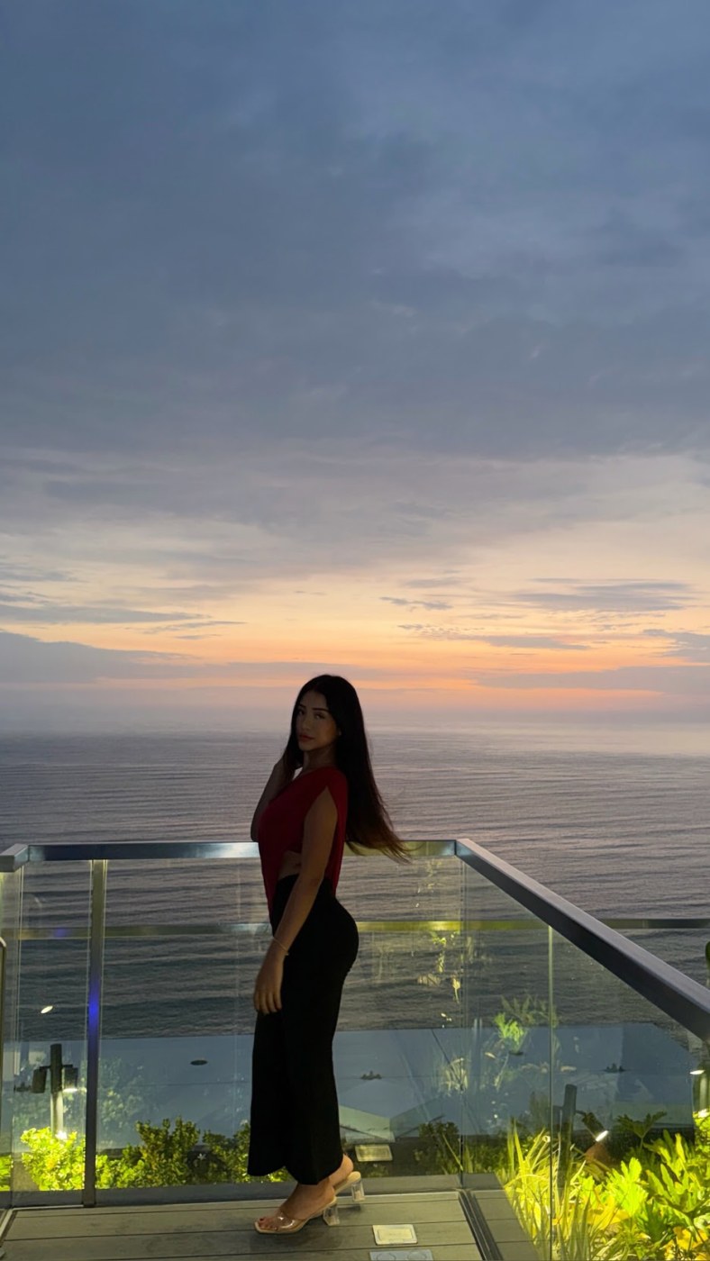 Valeria Alejandra Photo #9