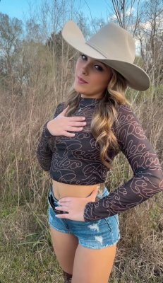 Kiara Louviere Photo #27