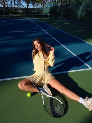 Sydney Lint Photo #416