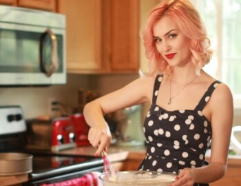 Clara Babylegs Photo #3