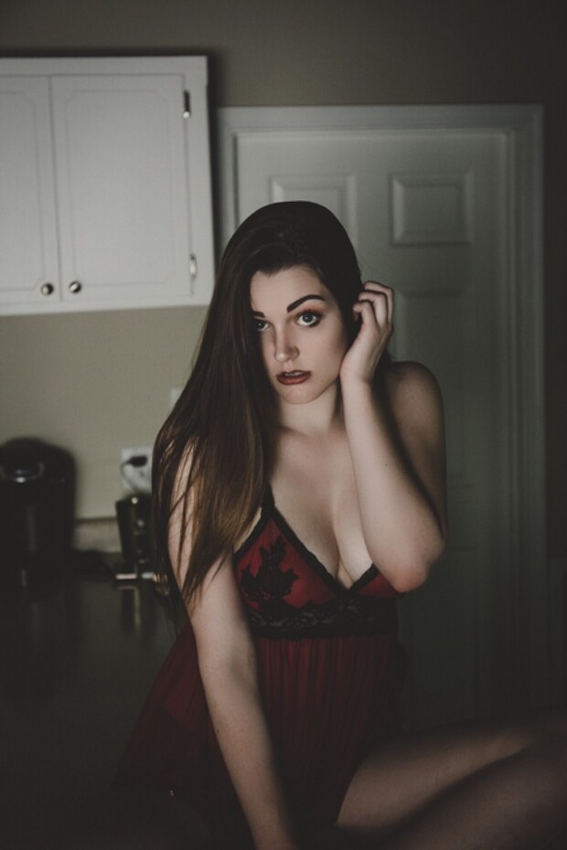 Ally Hardesty Photo #183