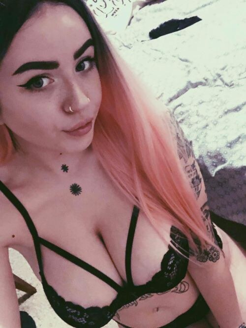 Lydiagh0st Photo #21