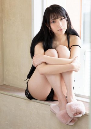 Marina Amatsu Photo #13