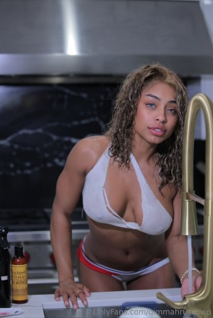 Qimmah Russo Photo #660