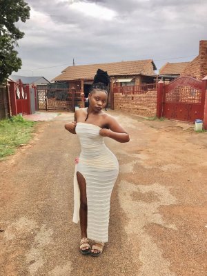 Vunene Taiwo Mabunda Photo #22