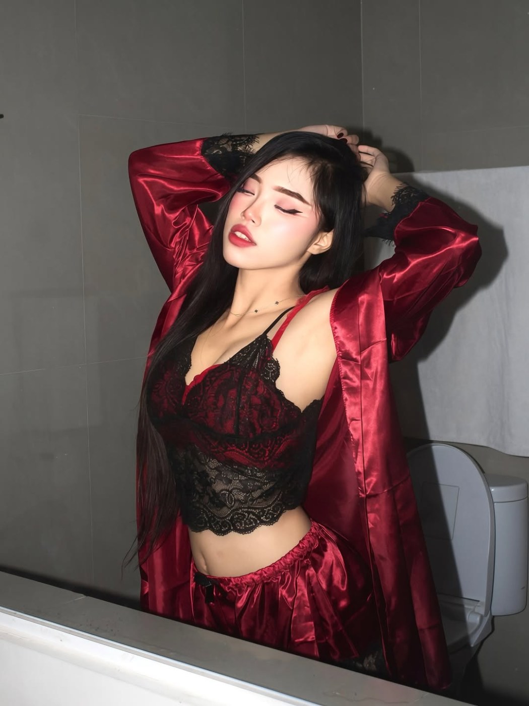 Eliza Junita Photo #8