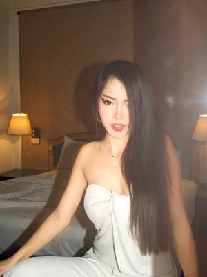 Eliza Junita Photo #56