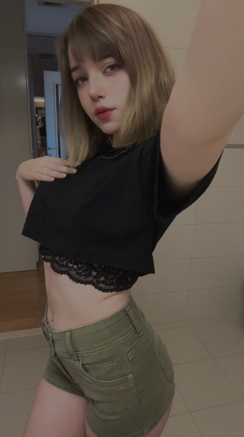 akofuwaa Photo #13
