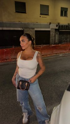 Claudia Dari Photo #14