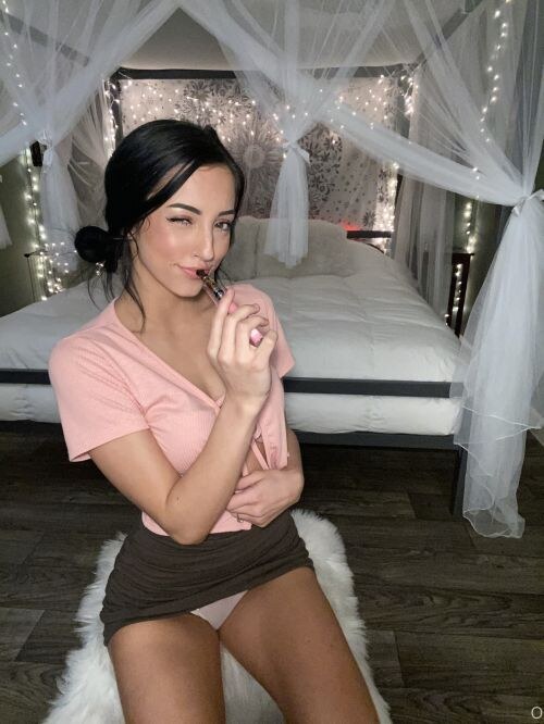 Karly Mergenthaler Photo #293