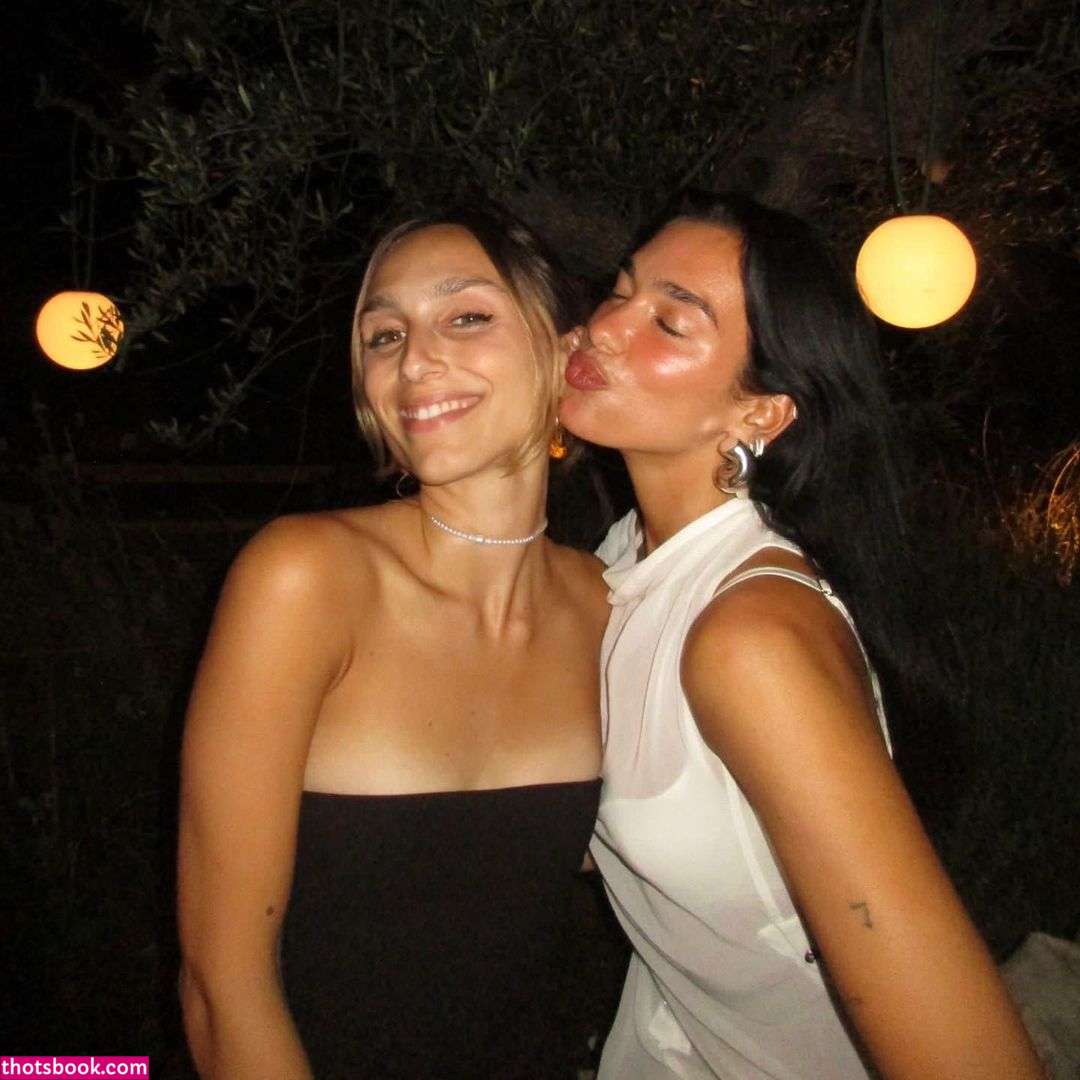 Dua Lipa Photo #137