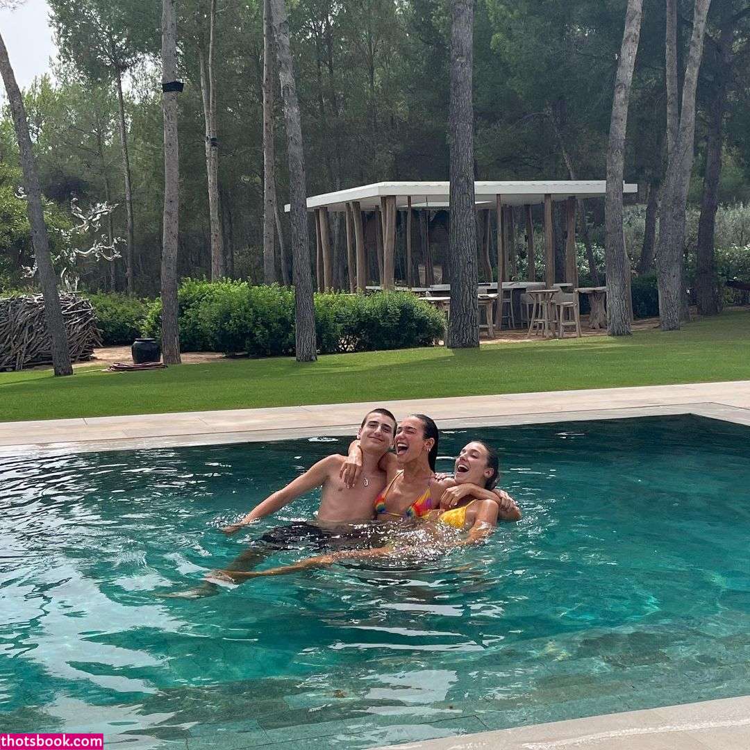 Dua Lipa Photo #143