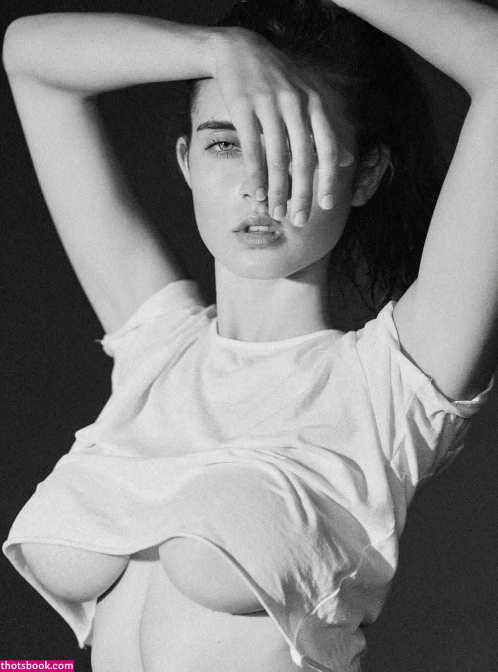 Sarah Curr Photo #4