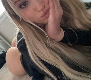 Samanthaauf Photo #86