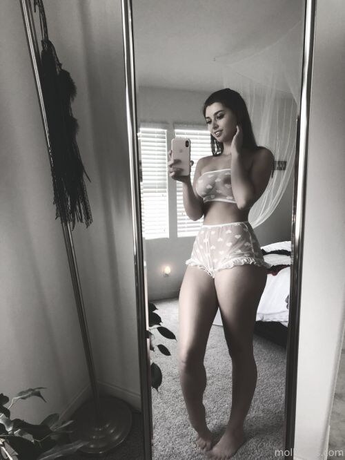 Molly Bennett Photo #377