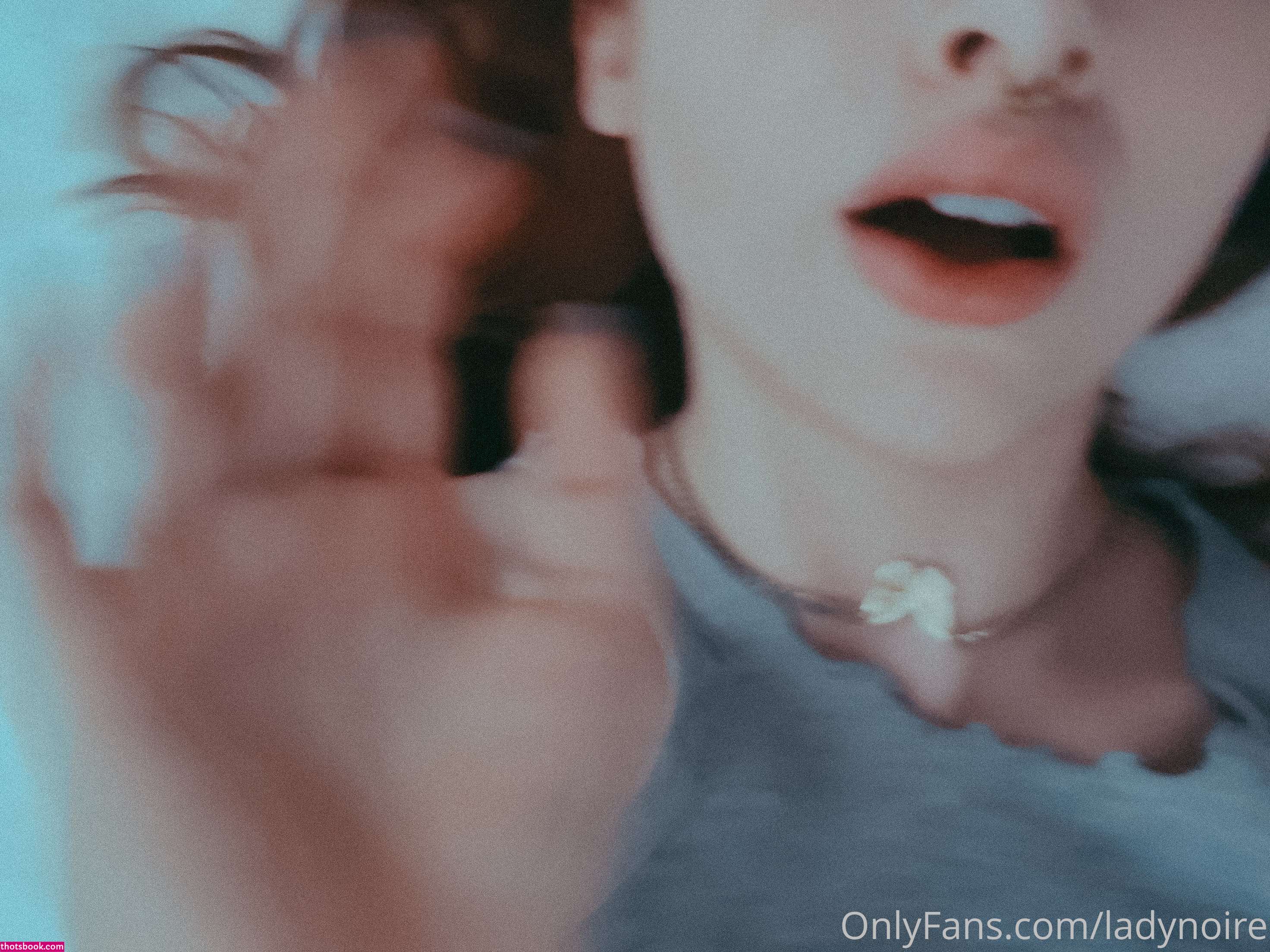 Mars Noire Photo #54