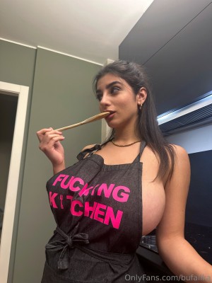 Ika Dauria Photo #16