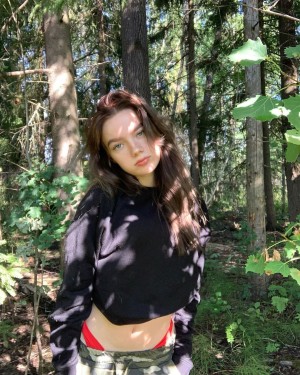 Oona Hiltunen Photo #14