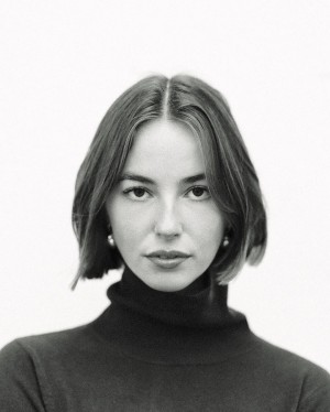 Amelie Manzoli Post #24