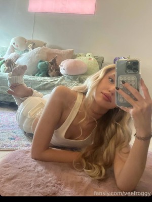 veefroggy Photo #817