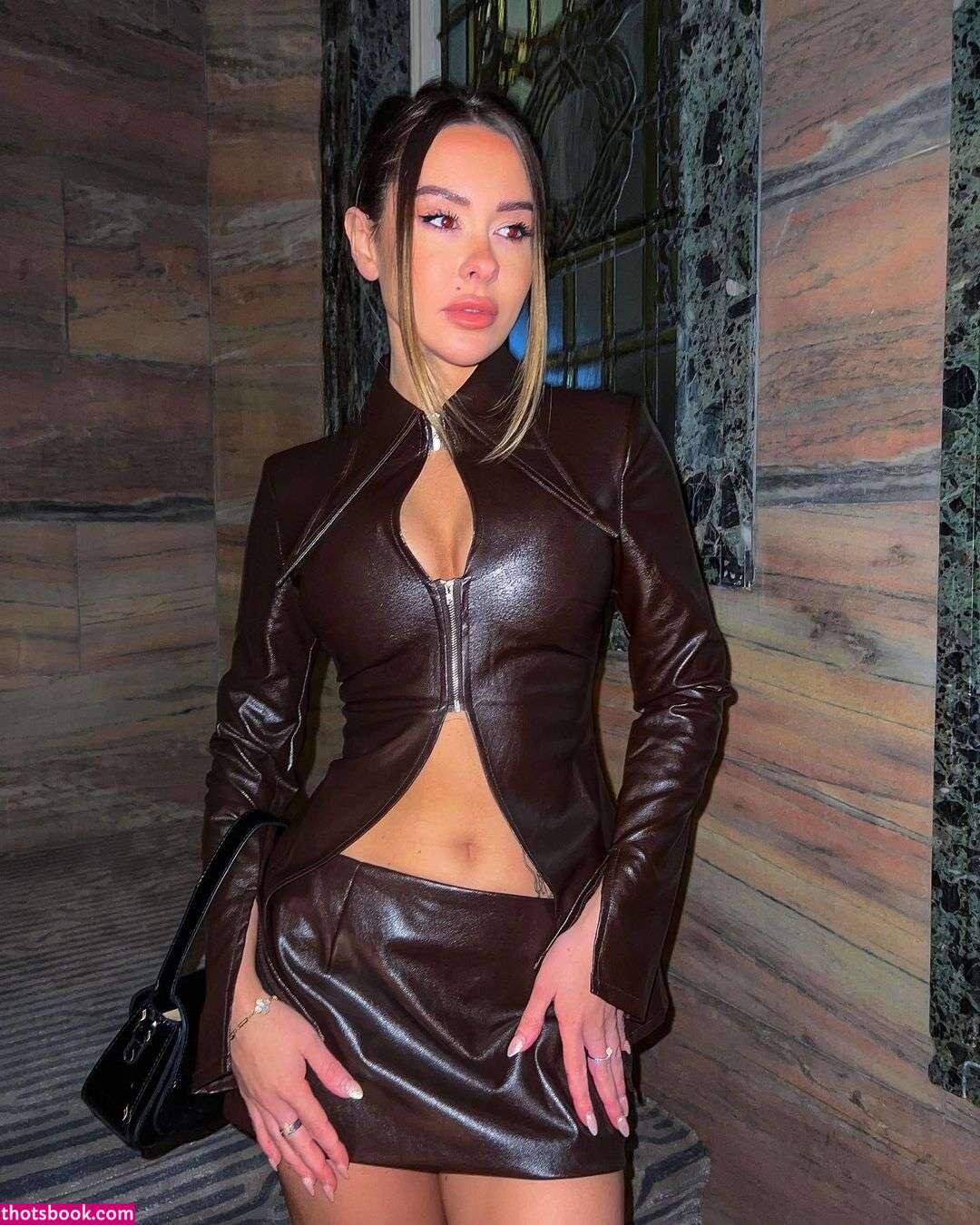 Lacey Montgomery Photo #26