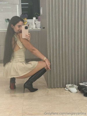 Angie Varona Photo #221