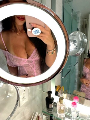 Angie Varona Photo #264