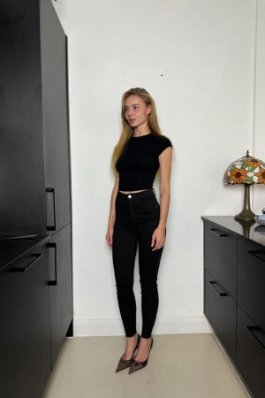 Elizabeth Vasilenko Photo #108