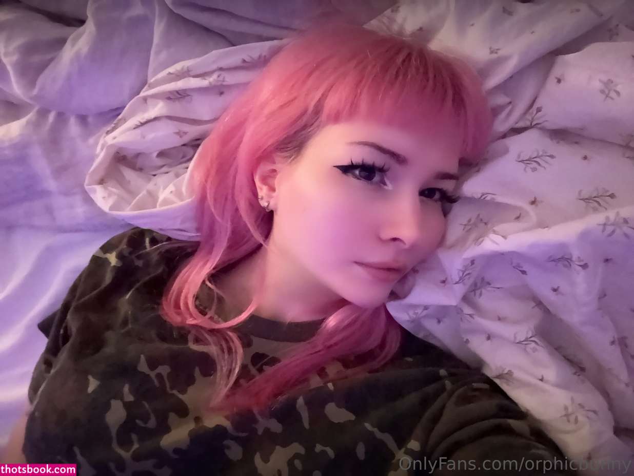 Monochromesan Photo #339