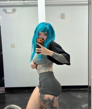 Strongwaifu Photo #238