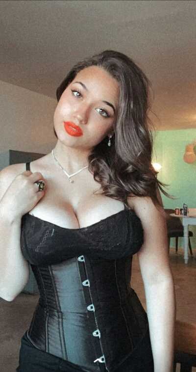 Sofia Gomez Photo #35