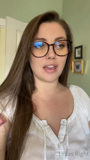 Lillias Right Post #29