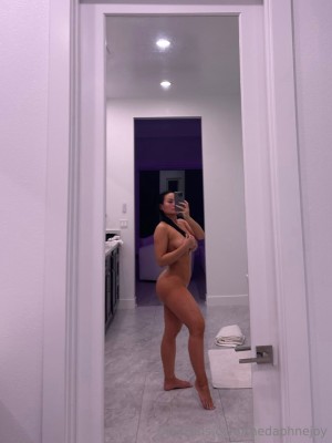 Daphnejoy Photo #68