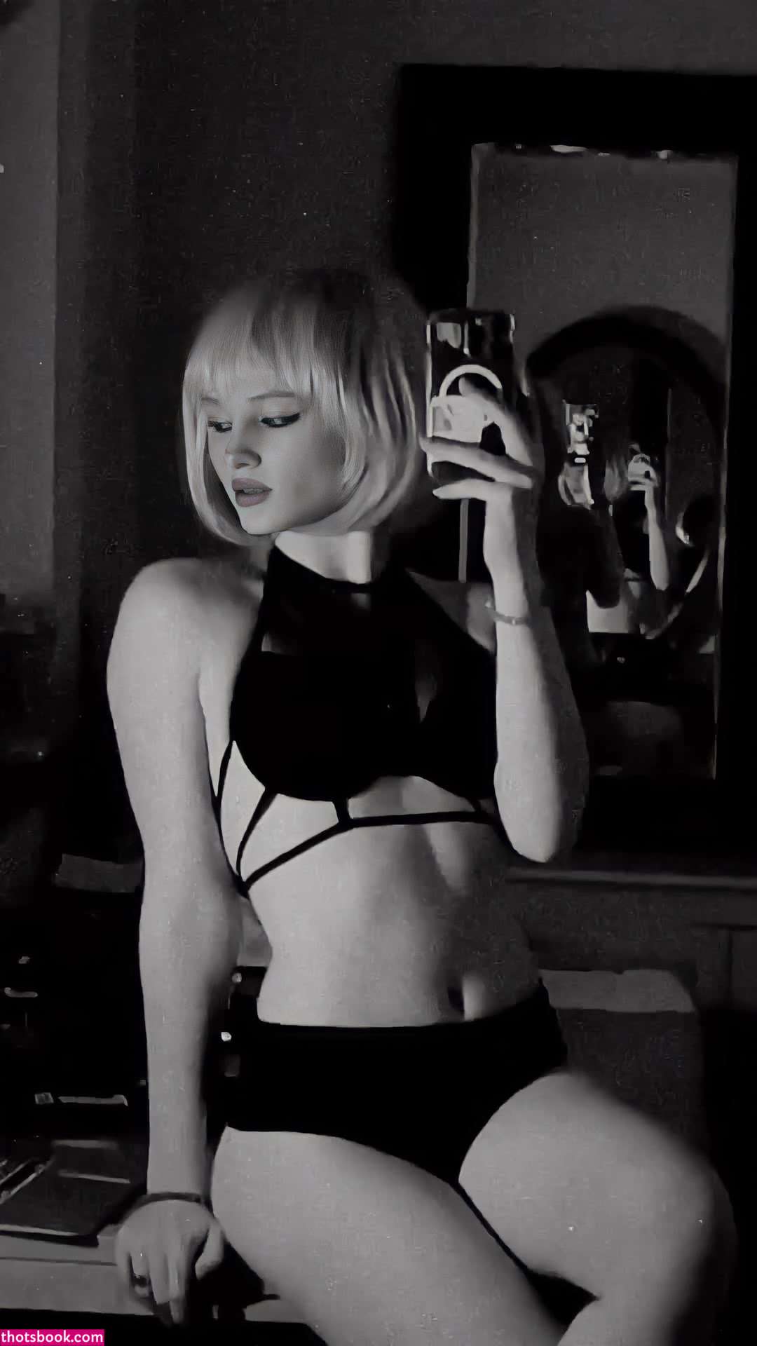 Erin Perise Photo #32