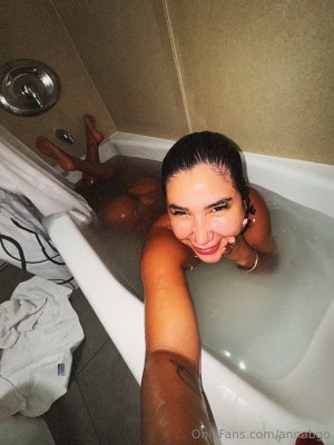 Anna Beggion Photo #250