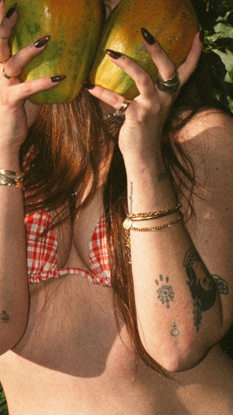 Emi Rhea Photo #6