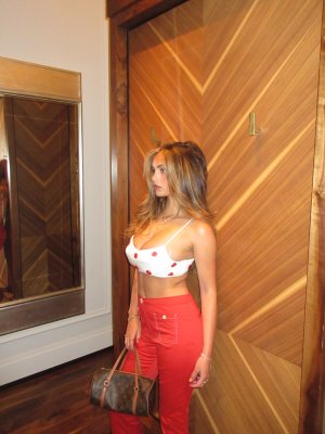 Sarabella Harris Photo #217