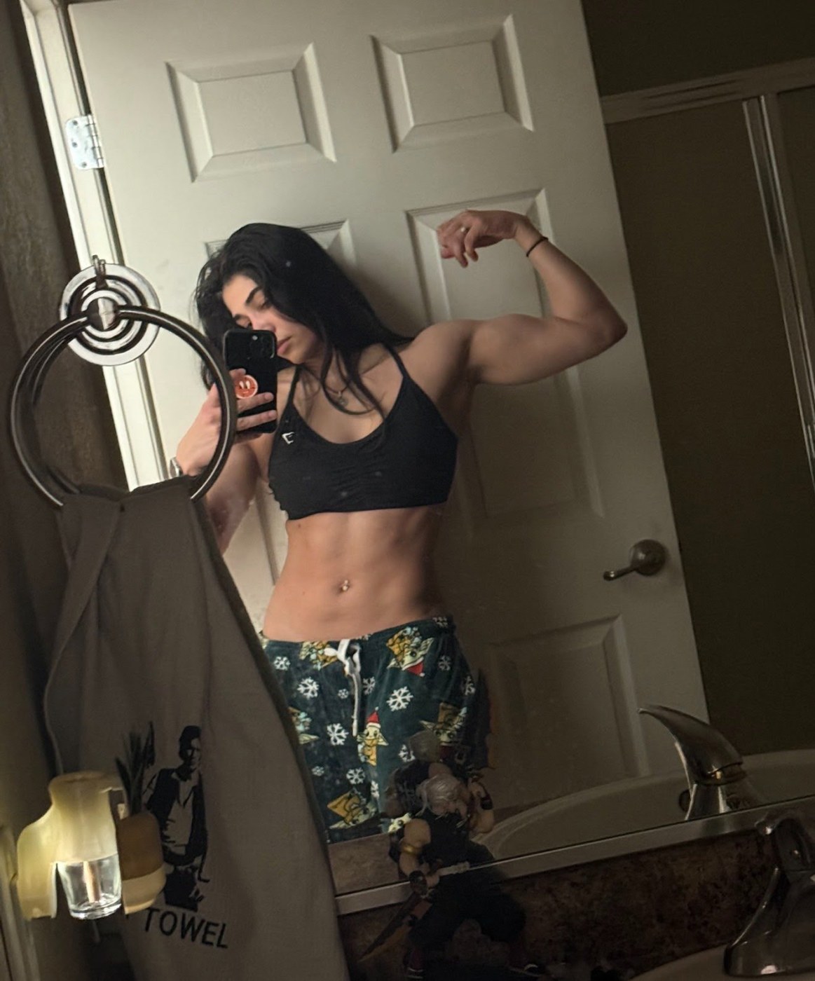 Naila Iqbal Photo #23