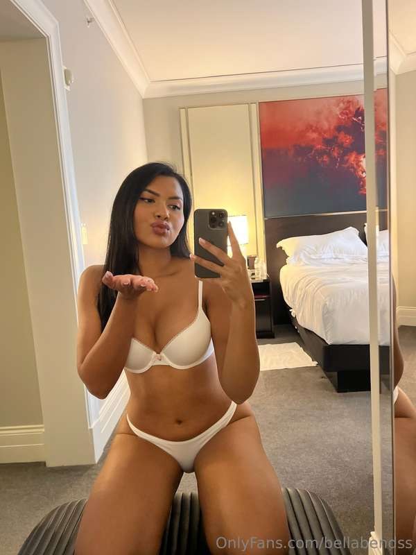 bellabendss Photo #18